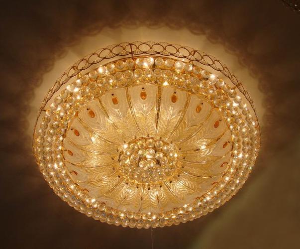 高檔次的綠色環保節能照明產品,從傳統產品制造者到提供照明整體解決